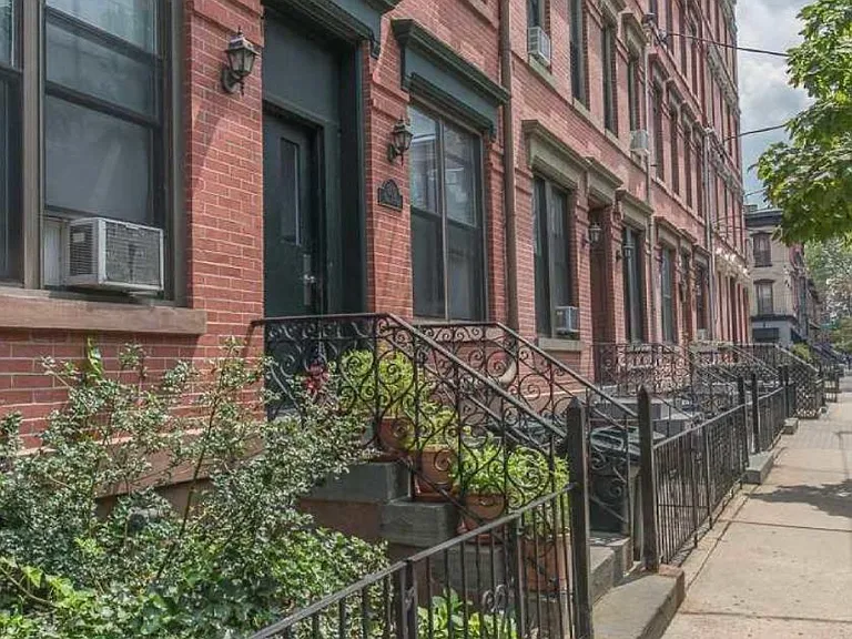 809 Park Ave #10 — Photo 8