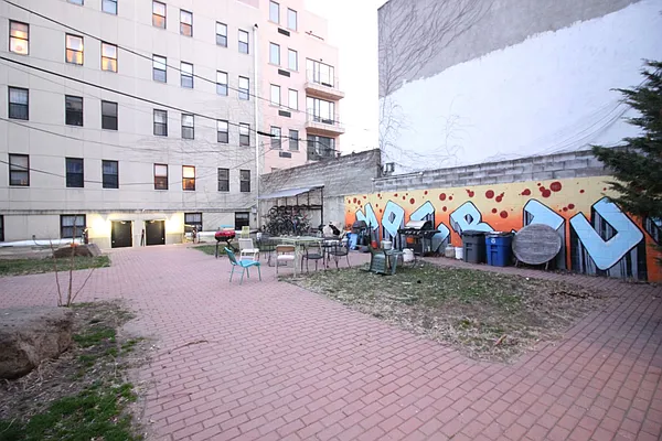 Rented by Bedford 6 Real Estate | media 25