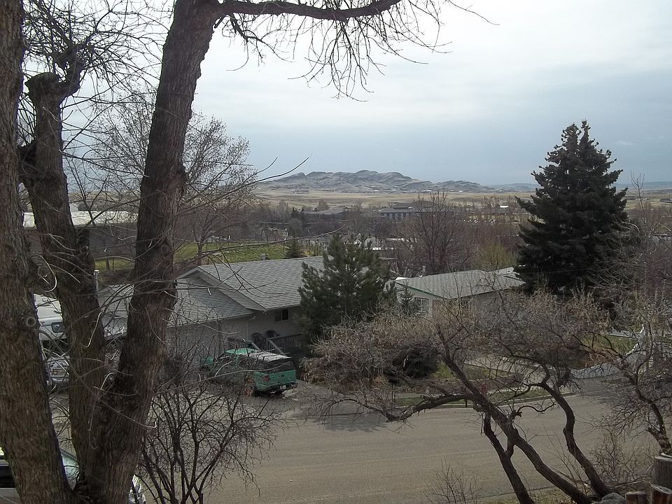 breathtaking viw from livingroom to east