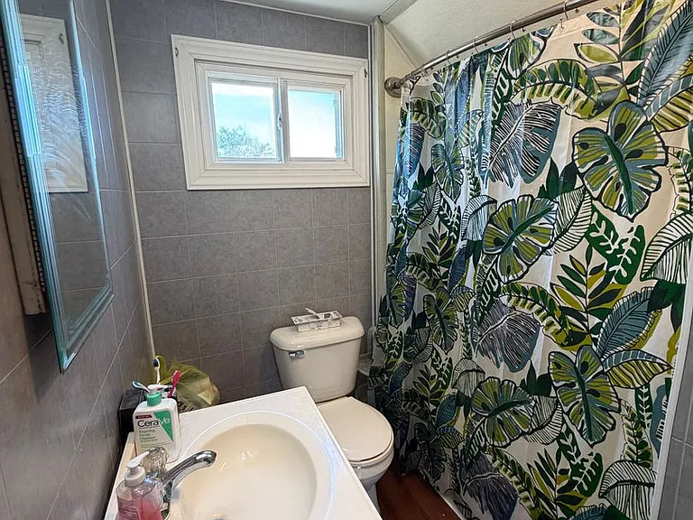 1701 Baxter Ave — Photo 24