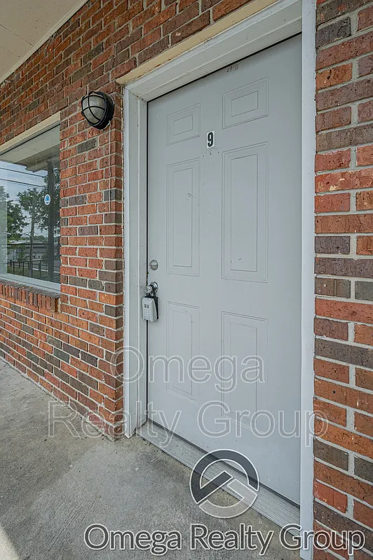 6th Ave Apartments — Photo 4