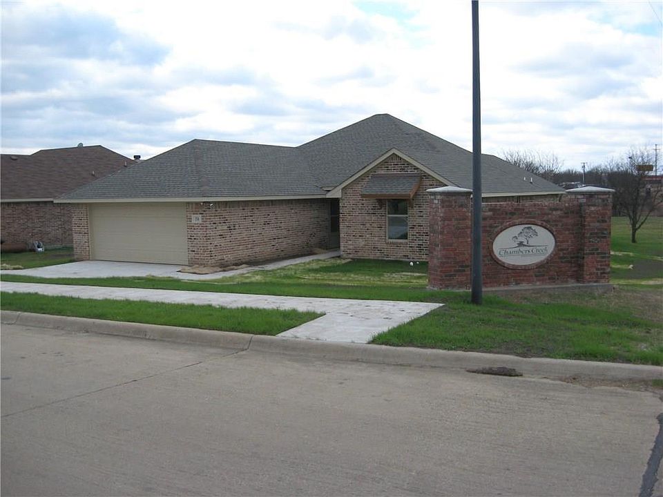 1st image of 104 Chambers Creek Cir