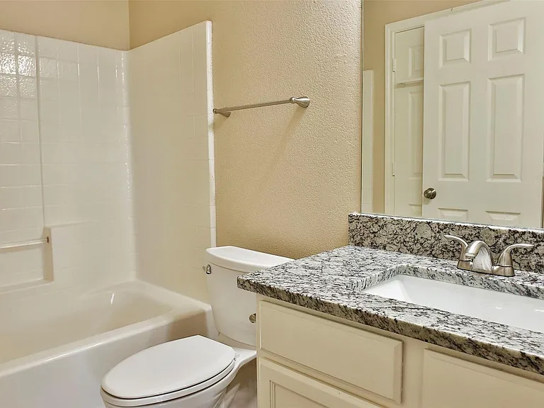 7705 Stanley Ct — Photo 9