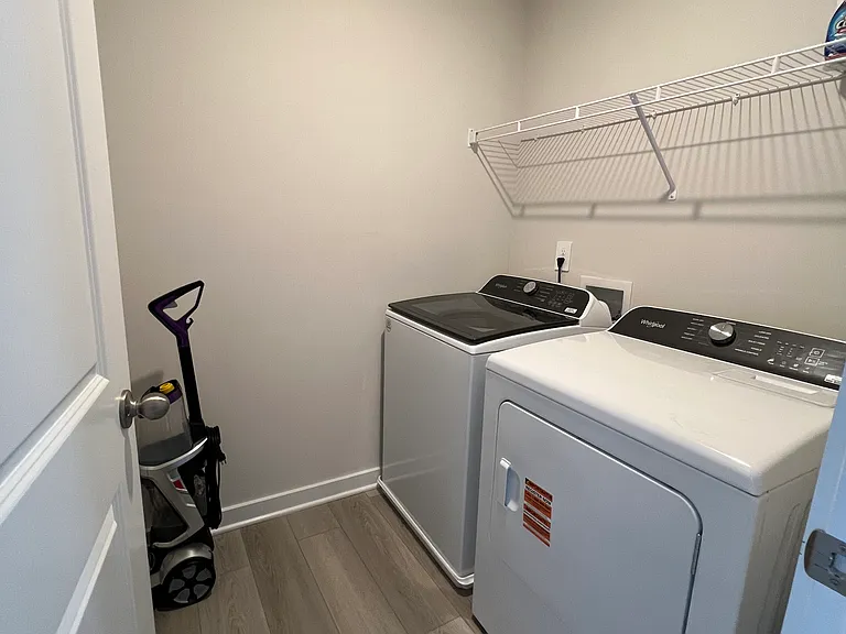 Skyridge Dr — Photo 11