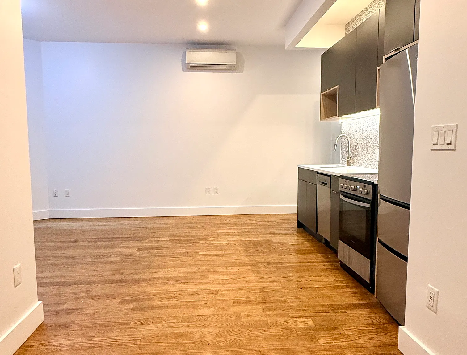 791 Sterling Place — Photo 3
