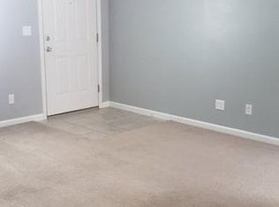 11 Fox Hollow Dr, Harrisburg, IL 62946