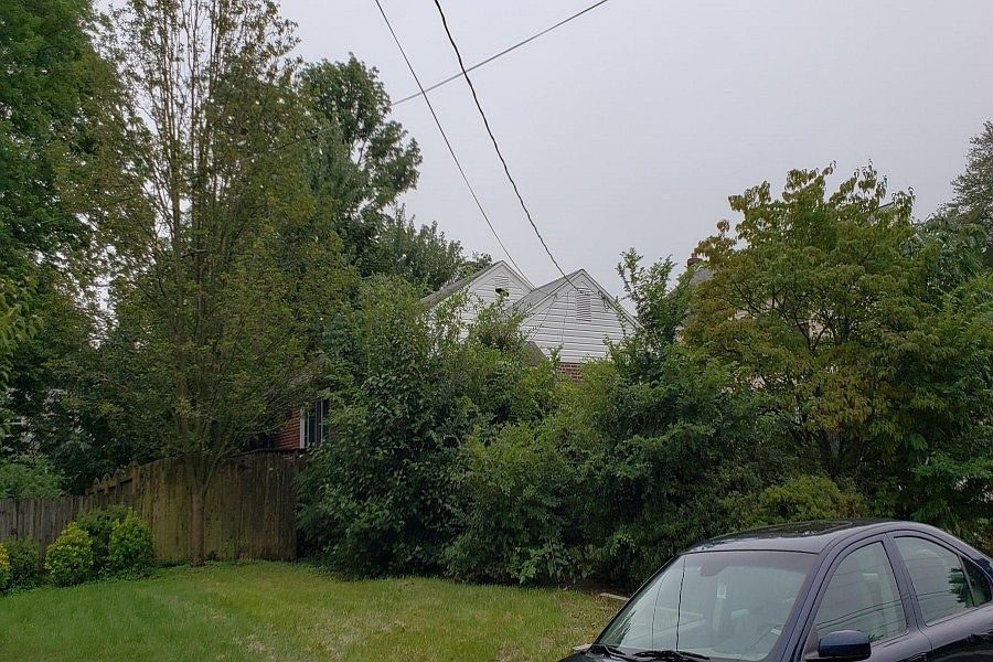 2nd image of 216 Duncan Ave