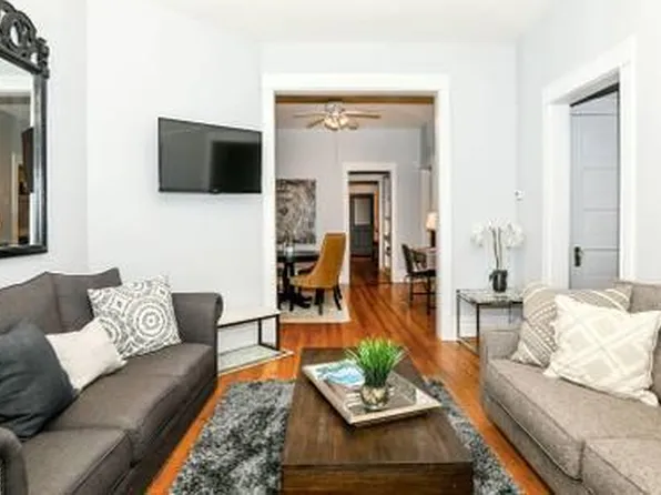 4208 N Damen Ave #1, Chicago, IL 60618