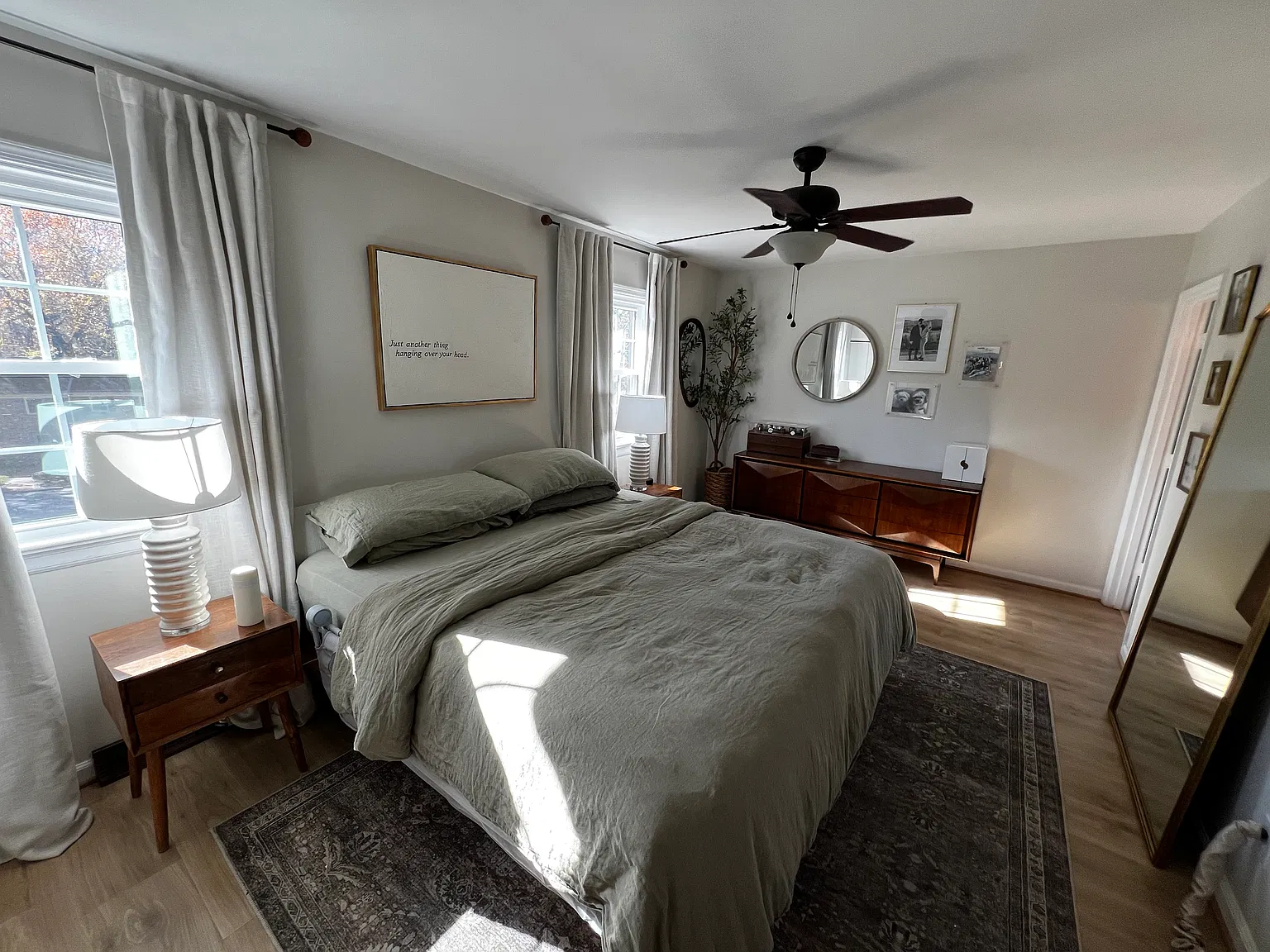 4 bed, 2039 sqft, $2,600 — Photo 2