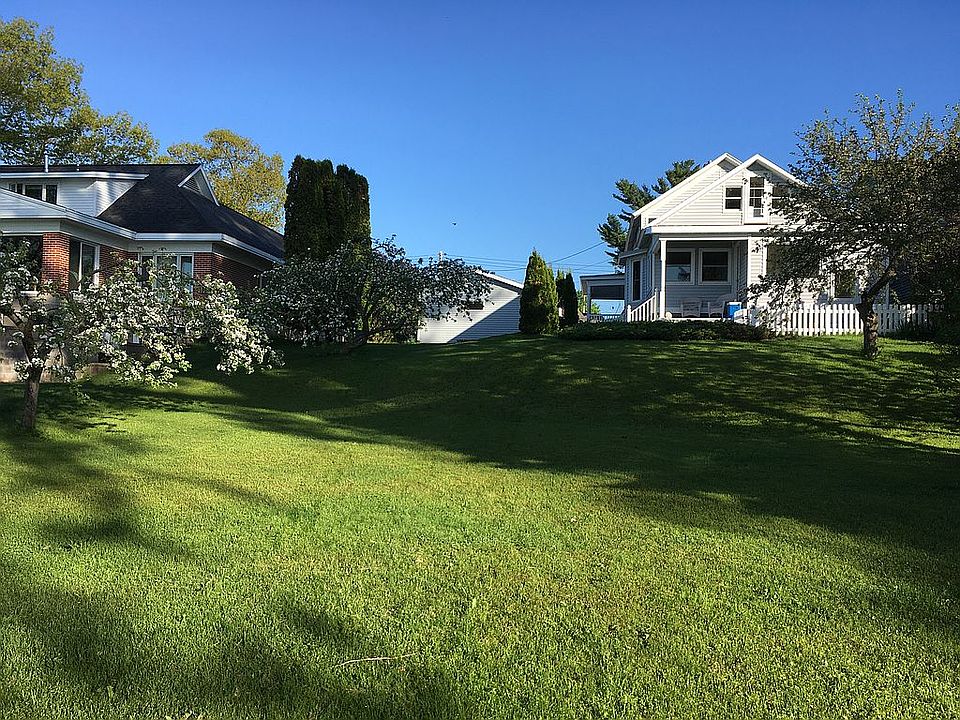 1st image of 821 Lake Shore Dr