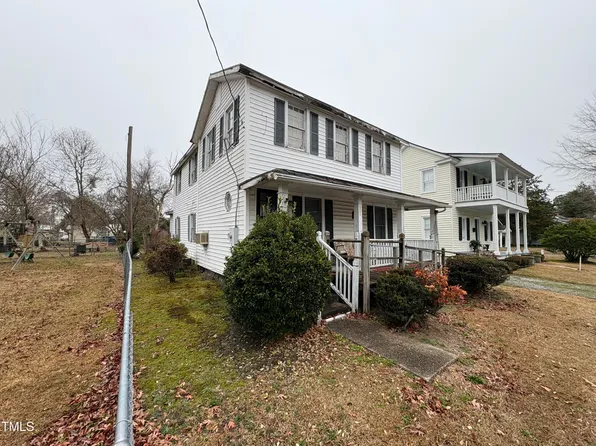 122 W Albemarle St, Edenton, NC 27932