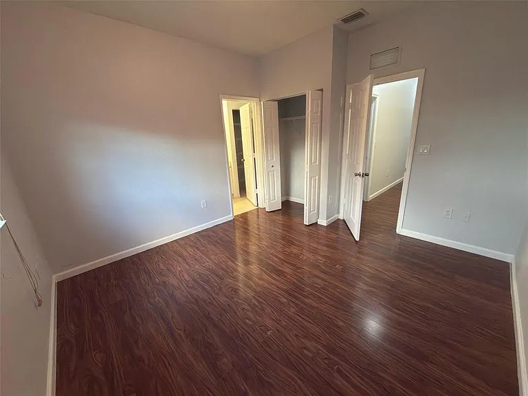 8320 Santa Monica Ave — Photo 12
