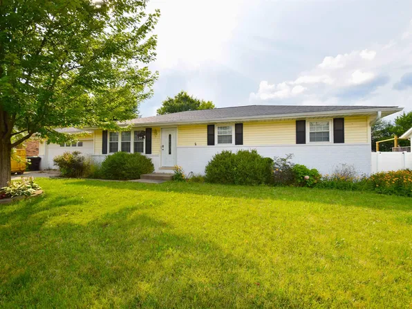 731 Pierce St, Morton, IL 61550