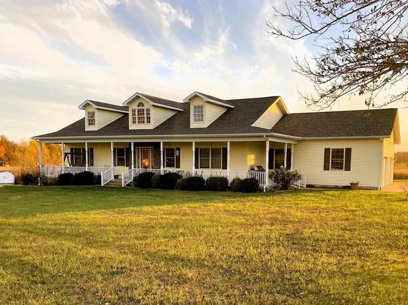 14408 Four Mile Ln, Benton, IL 62812