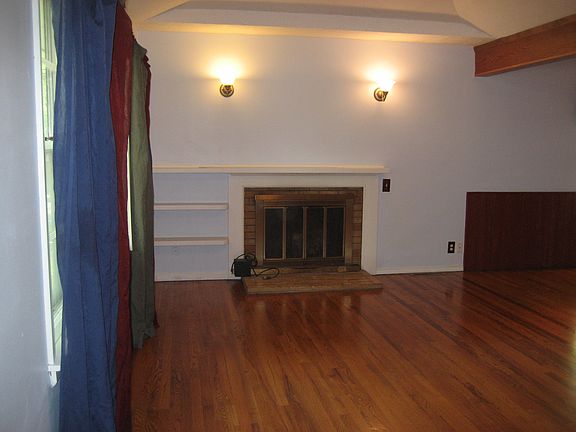 4th image of 6408 E 136th St