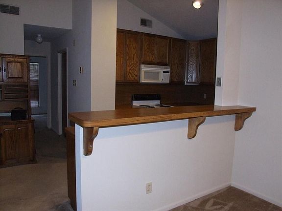 BREAKFAST BAR