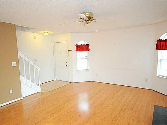 4th image of 4593 Shallowford Cir