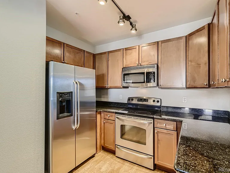 9019 E Panorama Cir #406 — Photo 8