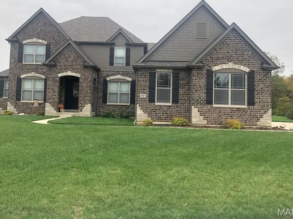 6107 Knights Table Ct, Saint Charles, MO 63304