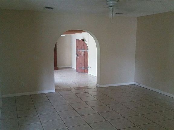 3rd image of 26 Sea Park Dr