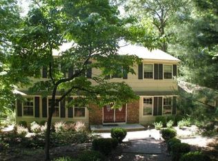 10 Tall Timber Dr, Morristown, NJ 07960