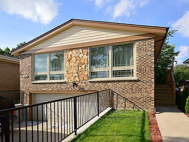 1st image of 3804 W Touhy Ave