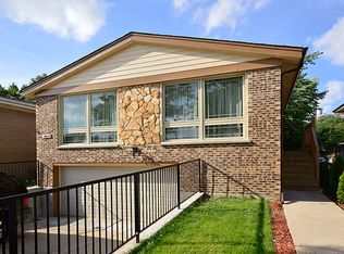 3804 W Touhy Ave, Lincolnwood, IL