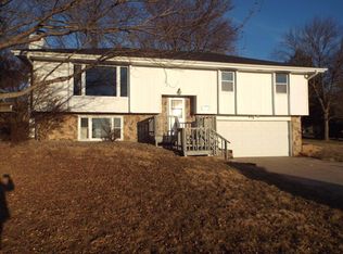 21788 Martinwood Dr, Council Bluffs, IA 51503