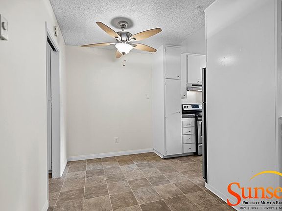 3rd image of 1539 Grand Ave APT 2