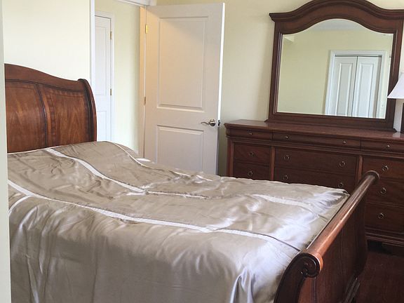 3rd image of 4907 43rd Avenue #7R