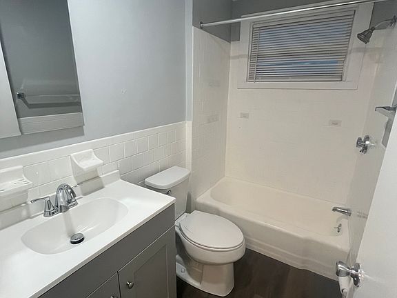 4th image of 70 Reservoir Ave #10