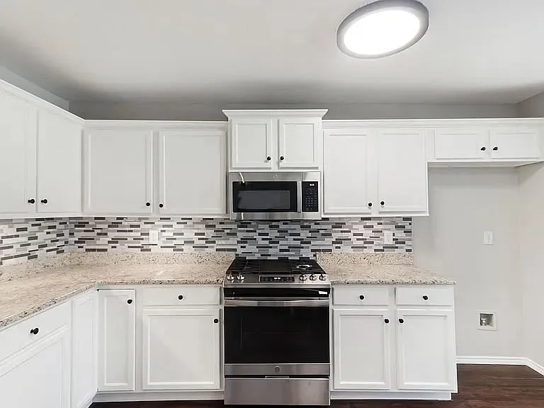 4729 Woodhaven Ln #76137 — Photo 8