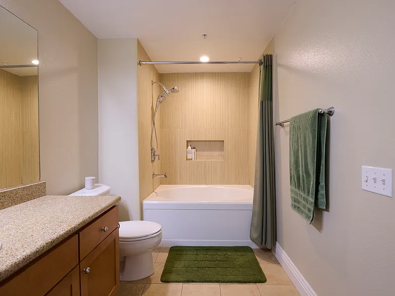 22681 Oakgrove — Photo 10