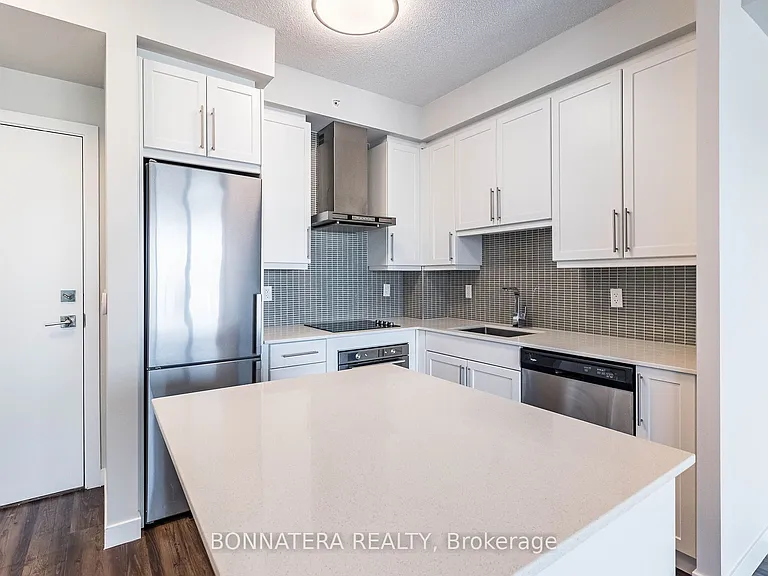 2081 Fairview St #803 — Photo 29