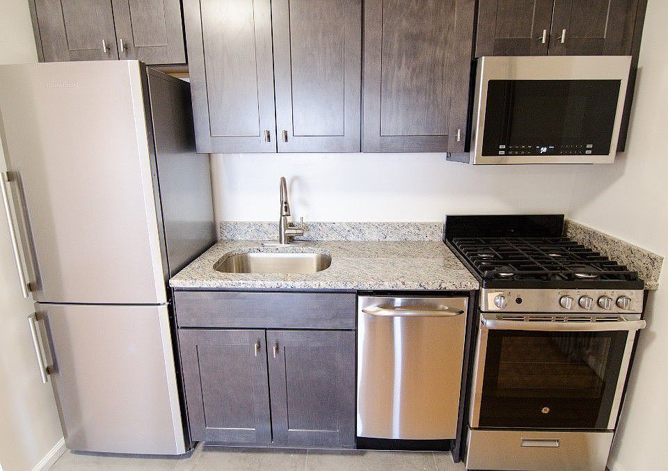 2nd image of 3989 50th St APT 6H