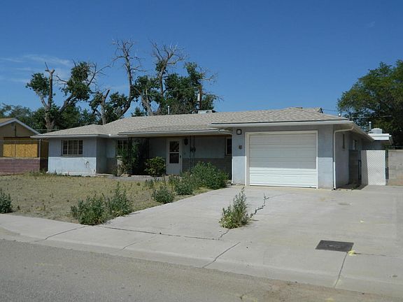 2nd image of 1117 Esperanza Dr