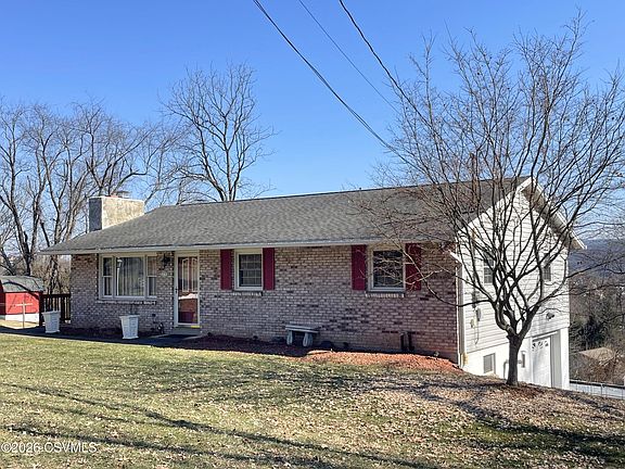 2nd image of 270 Sunnyside Ave