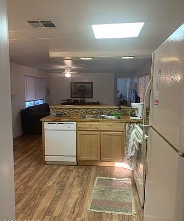 3rd image of 10960 N 67th Ave #27