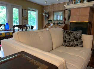 9621 Robin Ln, River Ridge, LA 70123