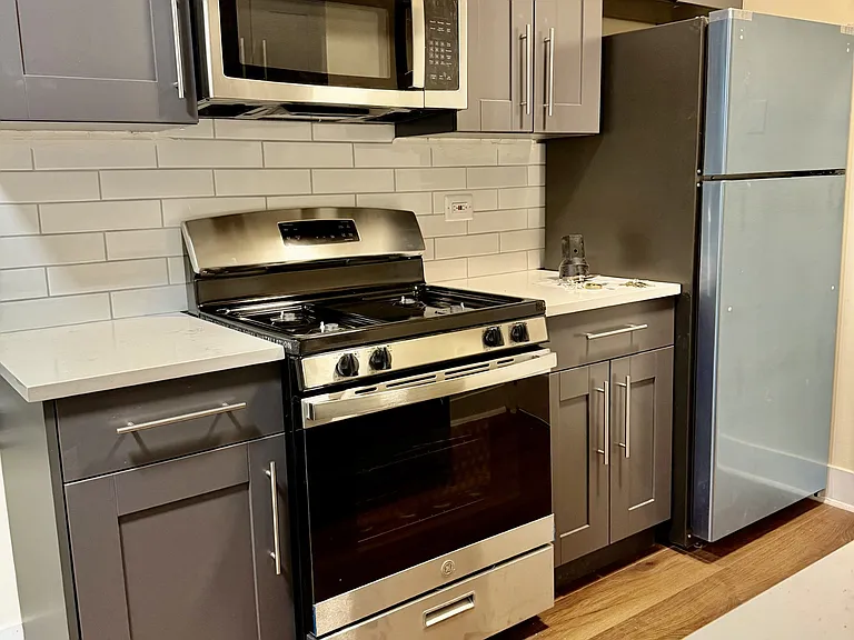 3410 W Carmen Ave #3B — Photo 3