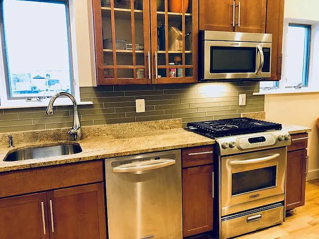 1419 Girard St NW #4 — Photo 6