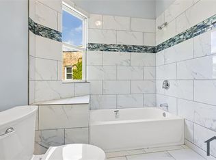 7040 S Carpenter St, Chicago, IL 60621