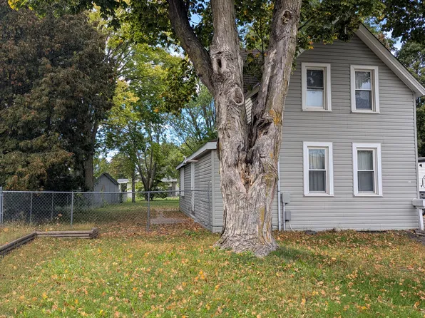 502 1st Ave NW, New Prague, MN 56071