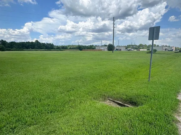 0 Chestnut St, Tomball, TX 77375