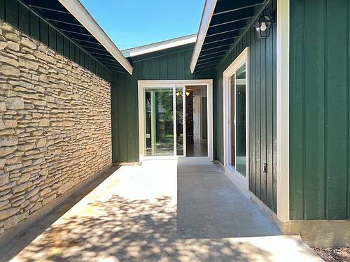 2305 Western Trails Blvd #A Photo 1