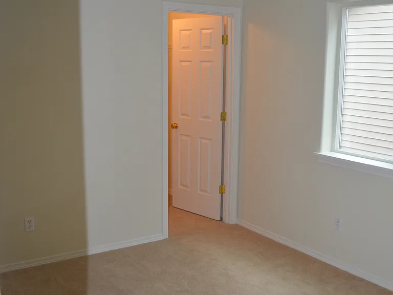 15018 NE 68th Way — Photo 14