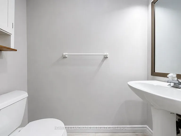 8 McKennon St — Photo 11