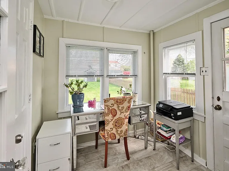 339 S Lincoln Ave — Photo 18