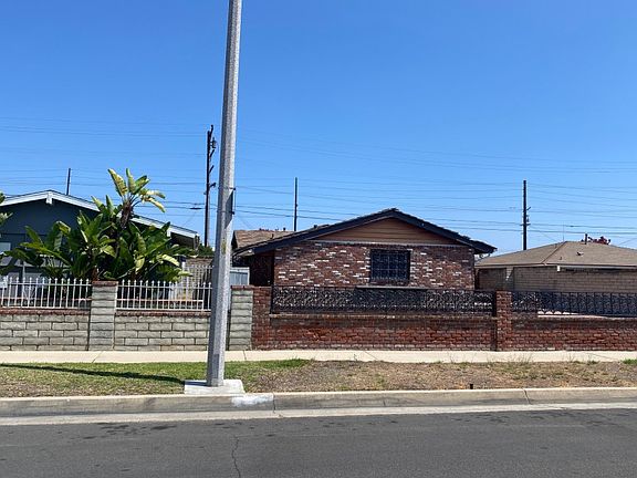 3rd image of 15720 Deblynn Ave