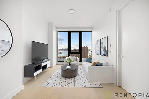554 W 46th St #315 Photo 1